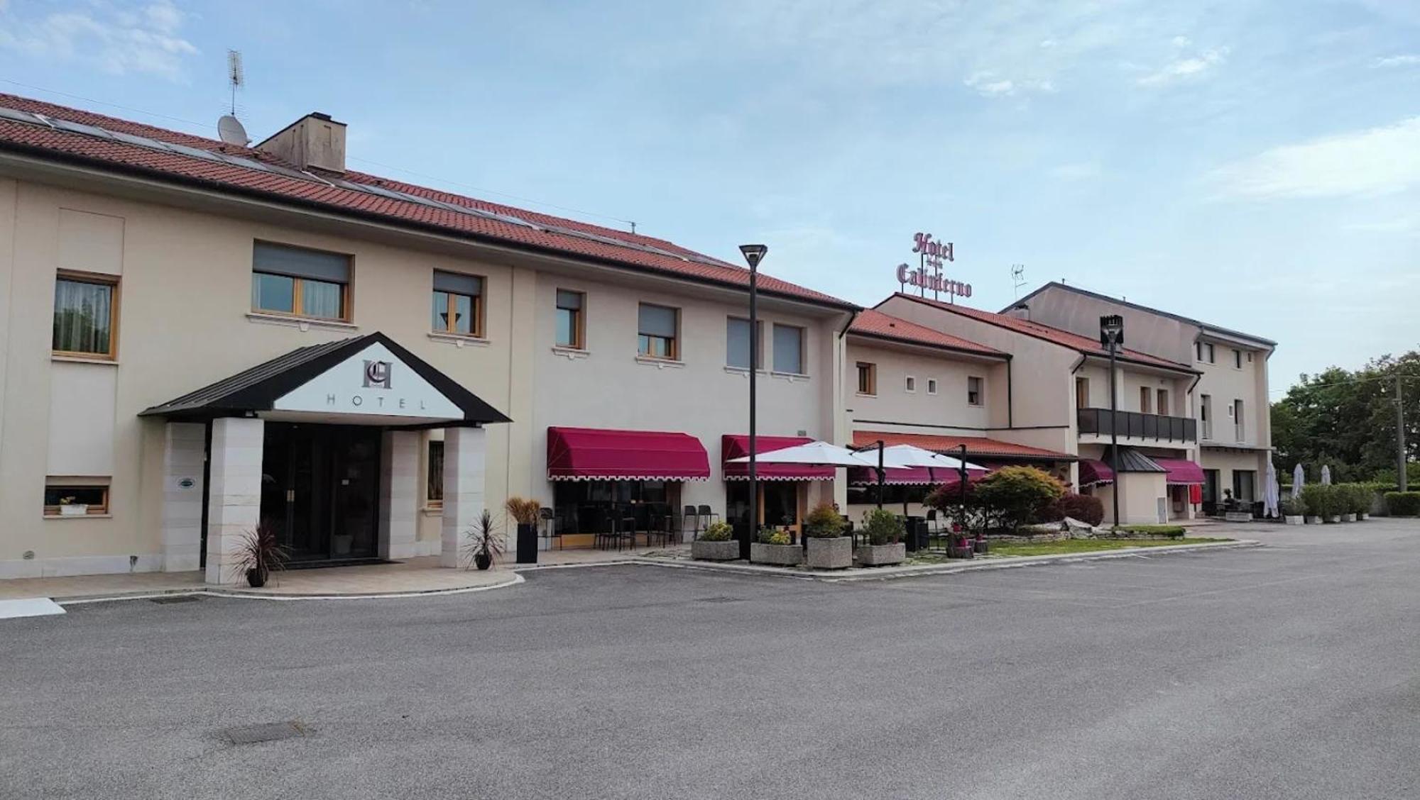 Hotel Calinferno 3*